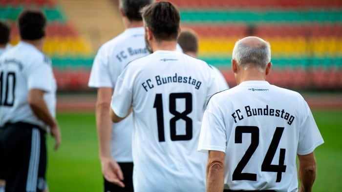 FC Bundestag in crisis over AfD players