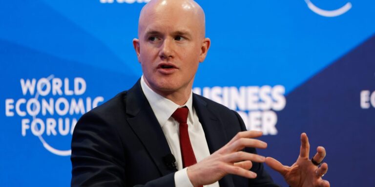 The startup founded by Coinbase’s CEO raised 0 million by claiming aging is malleable. Does science back it up?