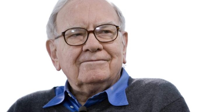 Buffett explains why he prefers to invest in stocks instead of real estate