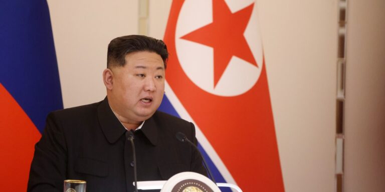 A smuggled North Korean smartphone reveals how the regime censors information, including screenshotting users activities every five minutes 