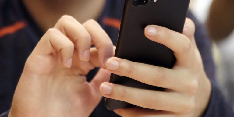 Tea app hackers leak72,000 images online, including users' selfies