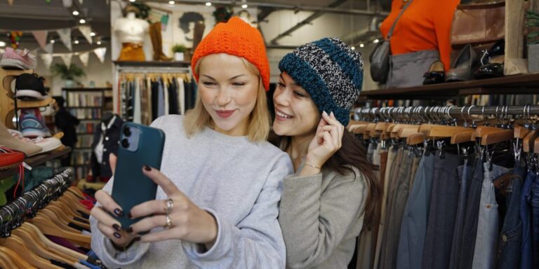 The mighty American consumer keeps shrugging off tariffs as retail sales rise 0.5% in July