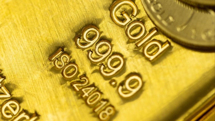 A one kilogram gold bar