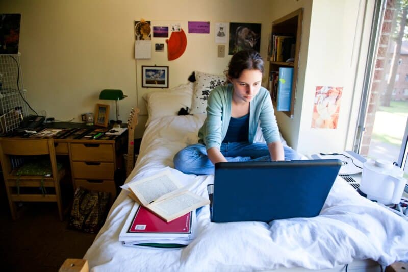 8 Best Scholarship Websites for College in 2025