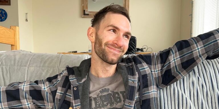 This millennial paid off ,000 in student debt by going ultra frugal