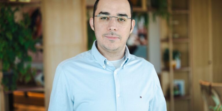 Exclusive: Ex-Google DeepMinders' algorithm-making AI company gets  million in seed funding
